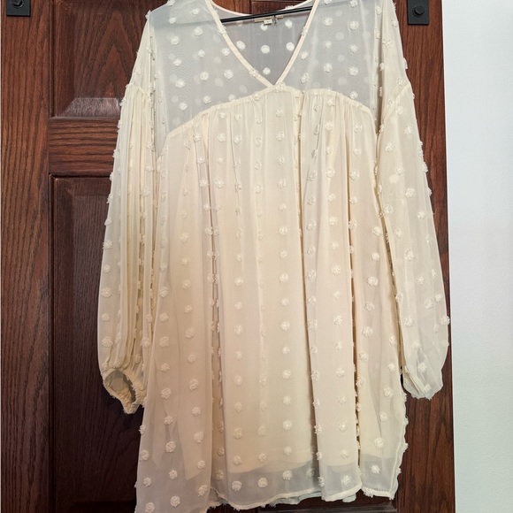 Cream long sleeve dress - Picture 3 of 3